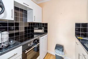 KITCHEN- click for photo gallery
